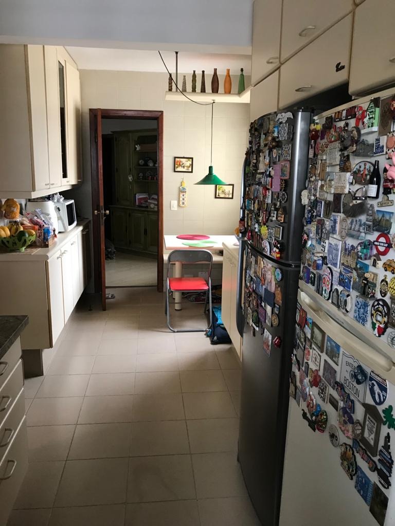 Apartamento à venda com 4 quartos, 200m² - Foto 11