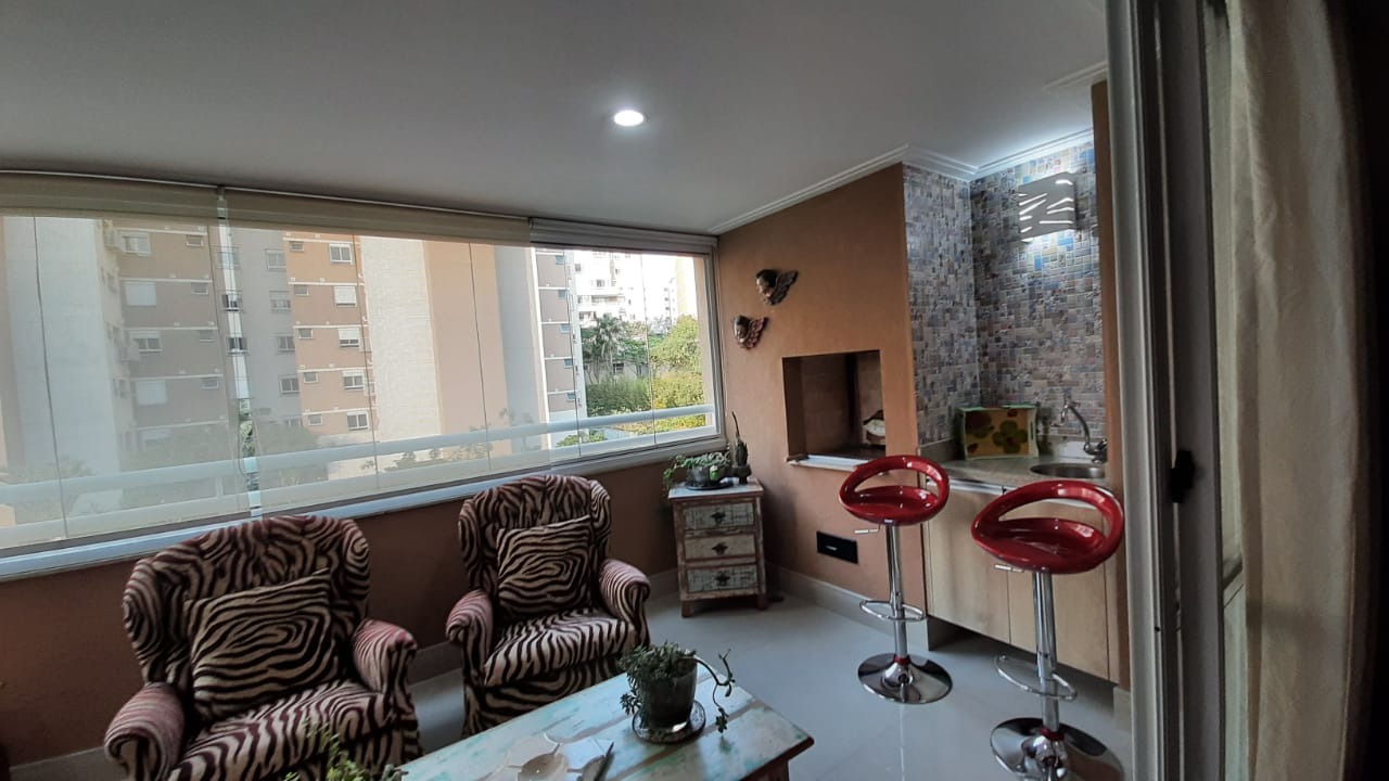 Apartamento à venda com 4 quartos, 143m² - Foto 1