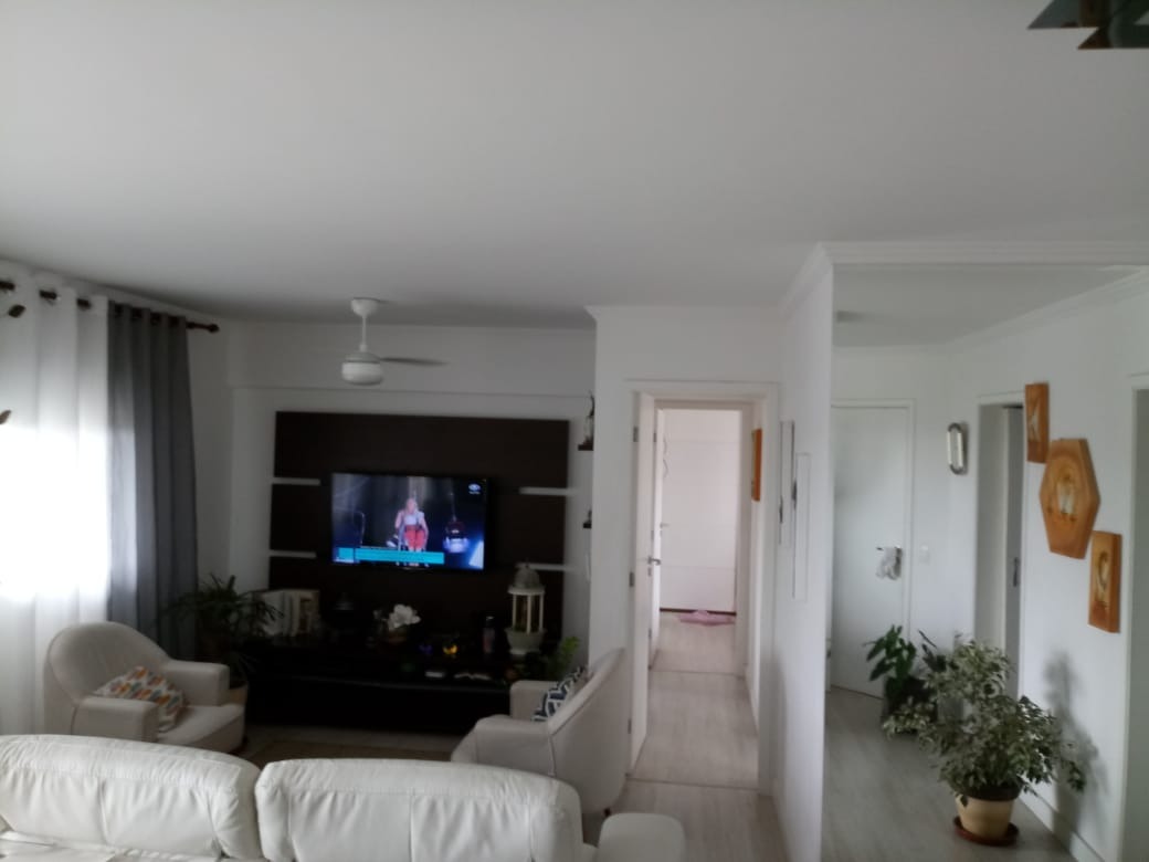 Apartamento à venda com 3 quartos, 109m² - Foto 2