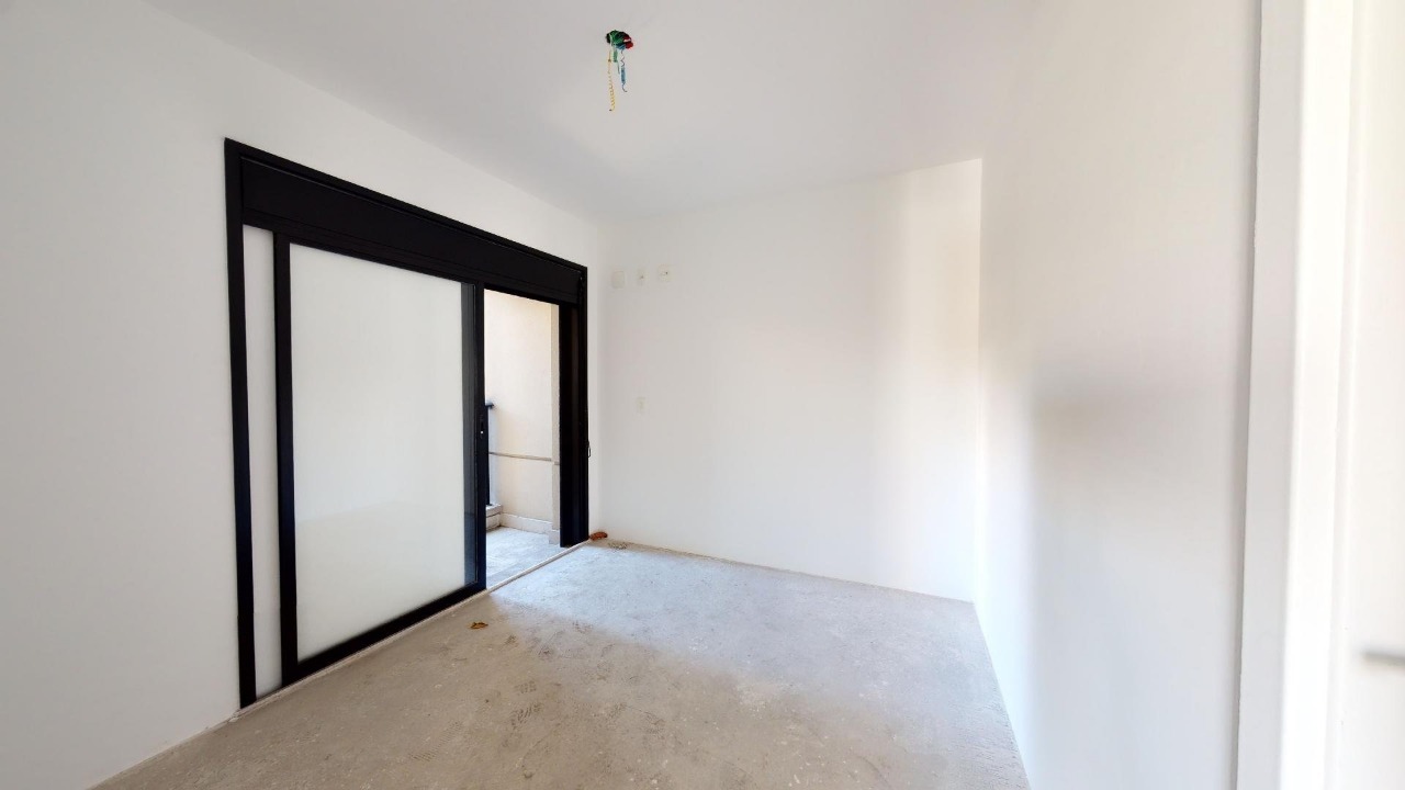 Apartamento à venda com 3 quartos, 131m² - Foto 2