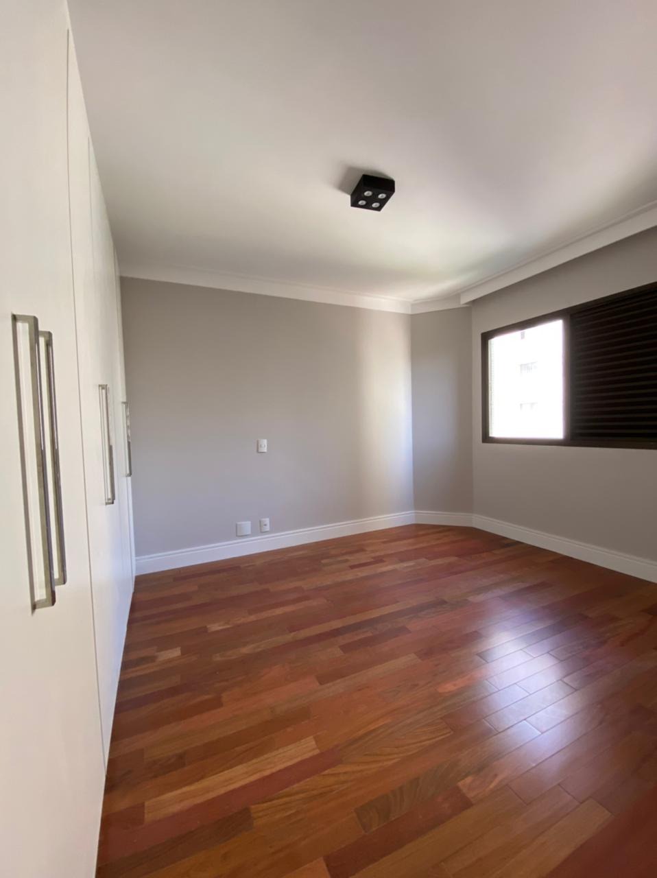 Apartamento à venda com 4 quartos, 342m² - Foto 21