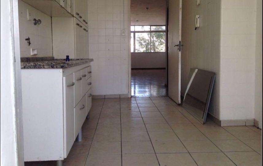 Apartamento à venda com 2 quartos, 147m² - Foto 2