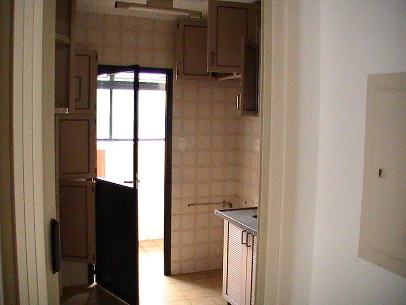 Apartamento à venda com 1 quarto, 45m² - Foto 2