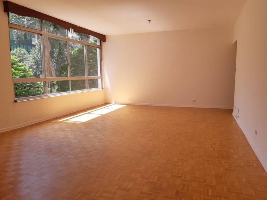 Apartamento à venda com 3 quartos, 163m² - Foto 2