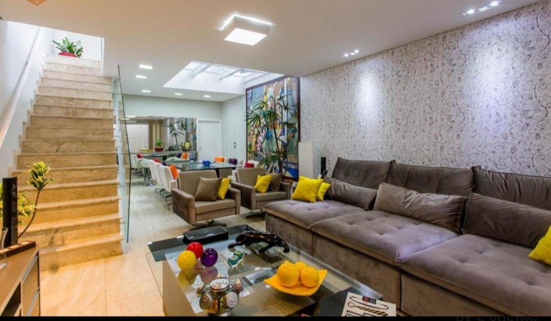 Casa à venda com 2 quartos, 220m² - Foto 2