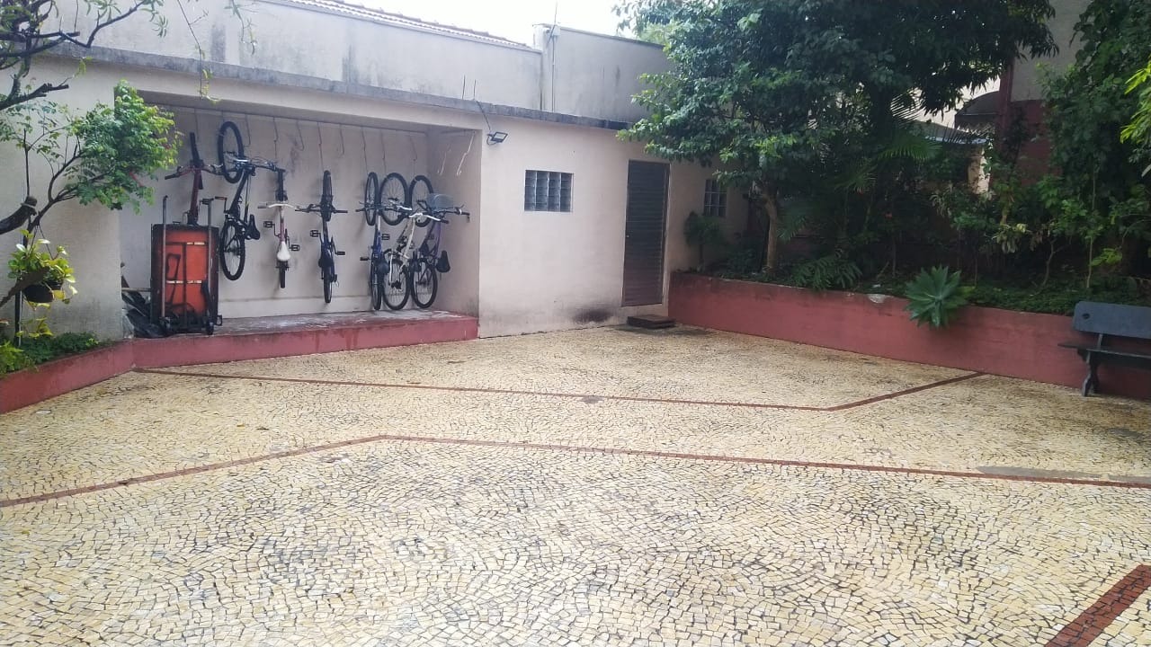 Apartamento à venda com 2 quartos, 69m² - Foto 3