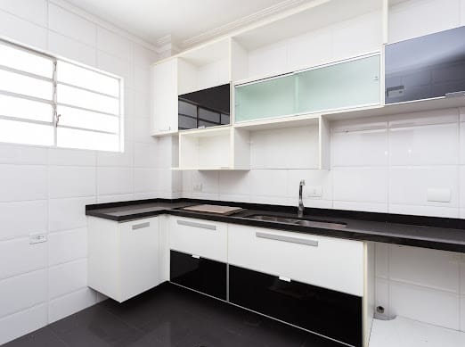 Apartamento à venda com 3 quartos, 165m² - Foto 4