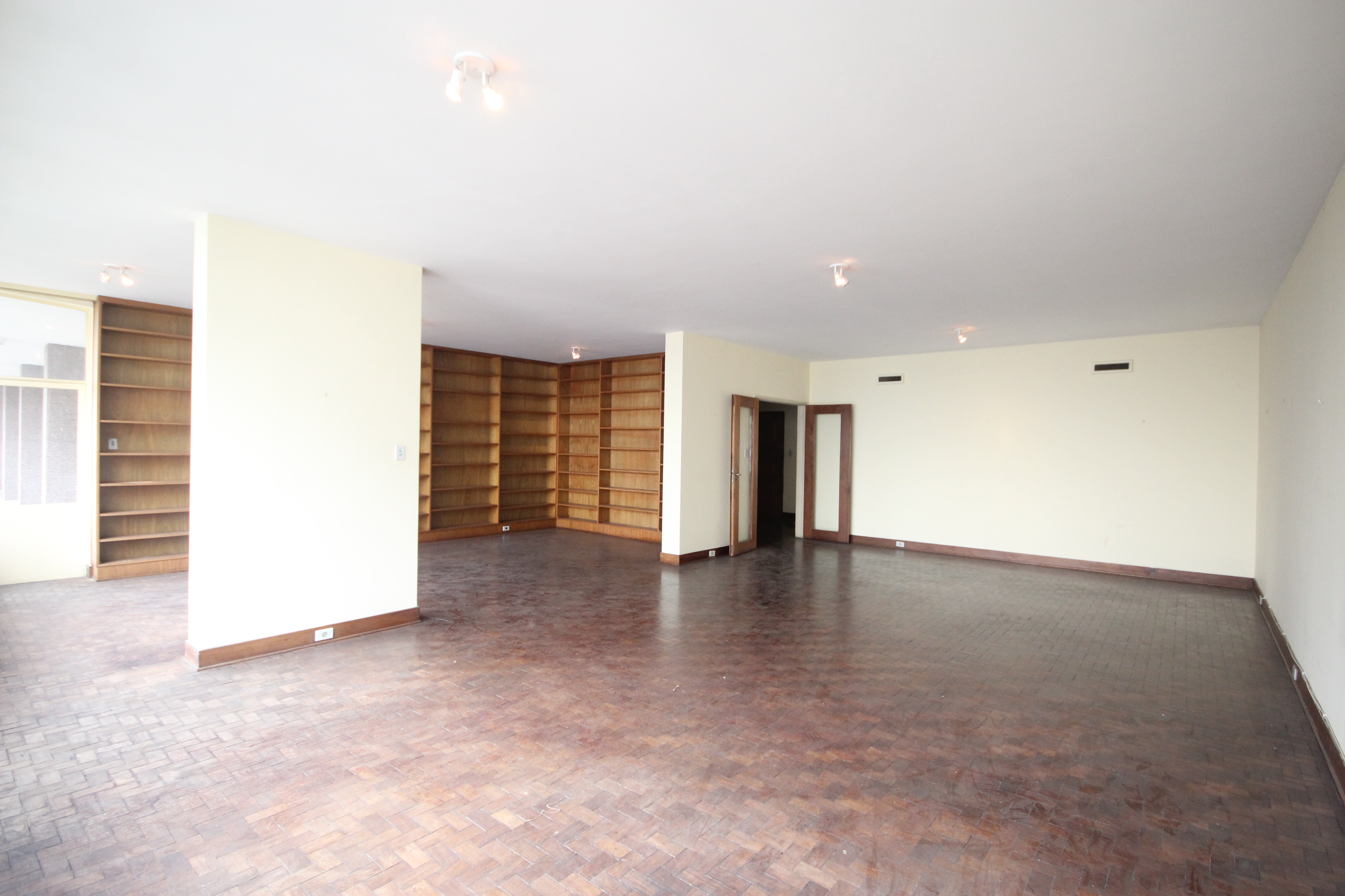 Apartamento à venda com 4 quartos, 370m² - Foto 11