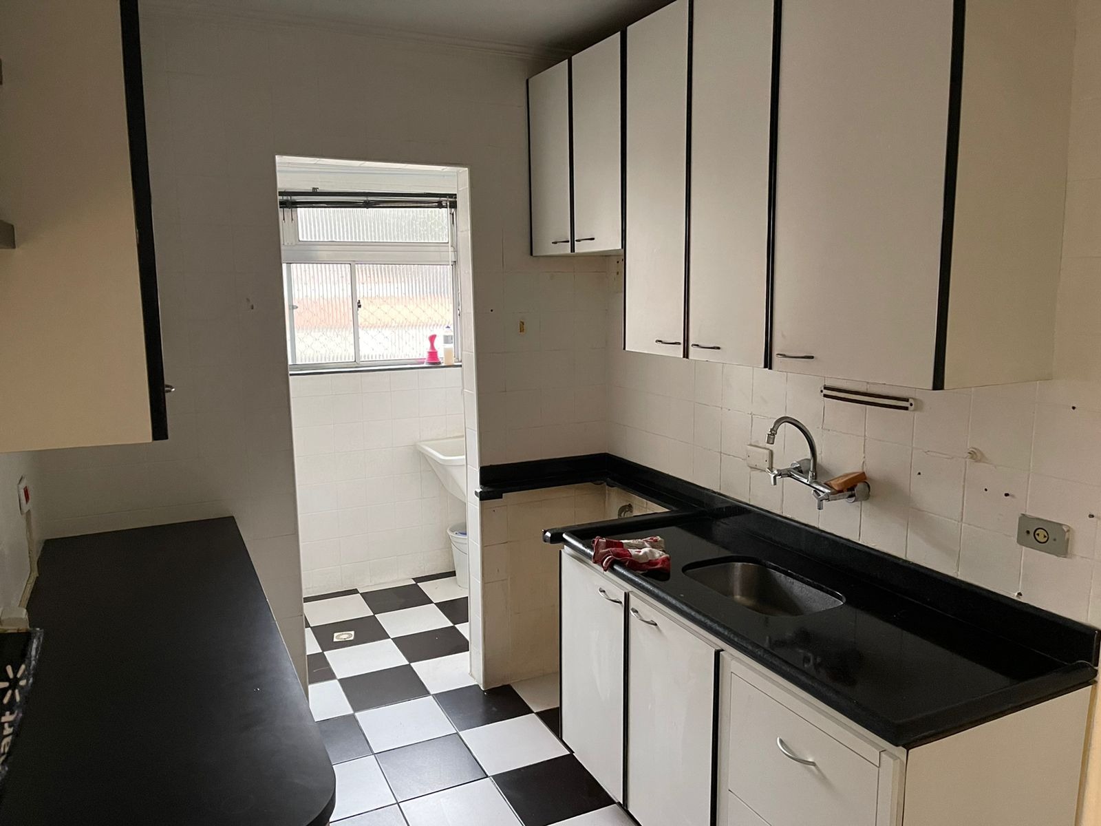 Apartamento à venda com 3 quartos, 67m² - Foto 1