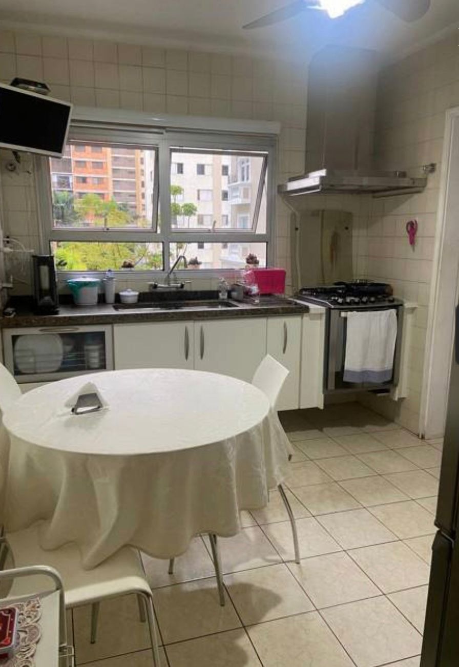 Apartamento à venda com 3 quartos, 140m² - Foto 18