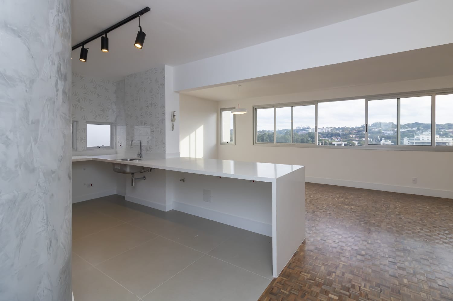 Apartamento à venda com 3 quartos, 126m² - Foto 1