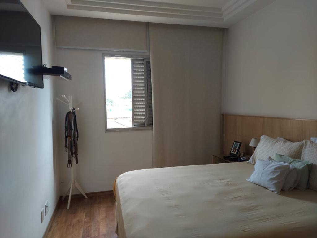 Apartamento à venda com 2 quartos, 90m² - Foto 4