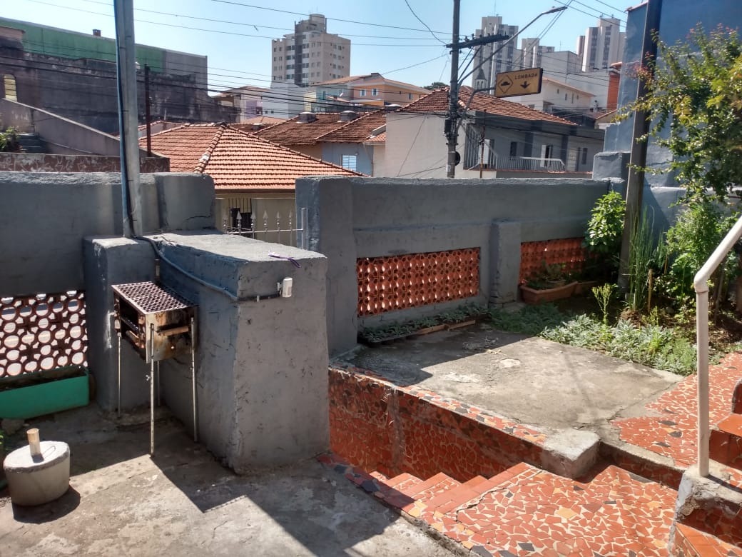 Casa à venda com 2 quartos, 150m² - Foto 2