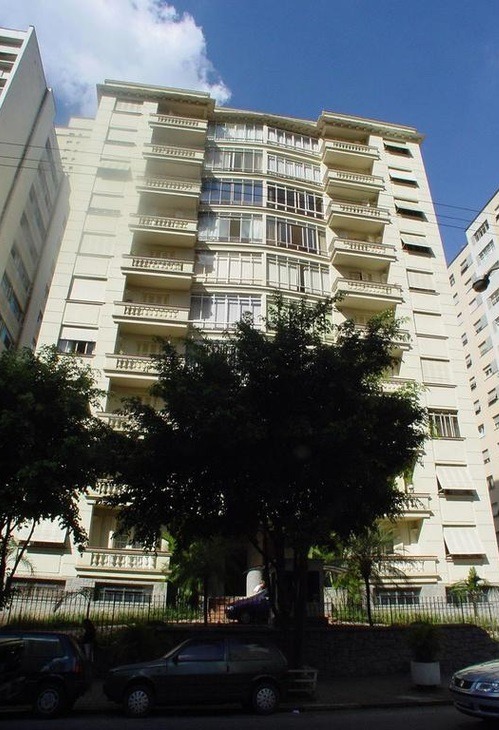 Apartamento à venda com 3 quartos, 218m² - Foto 1