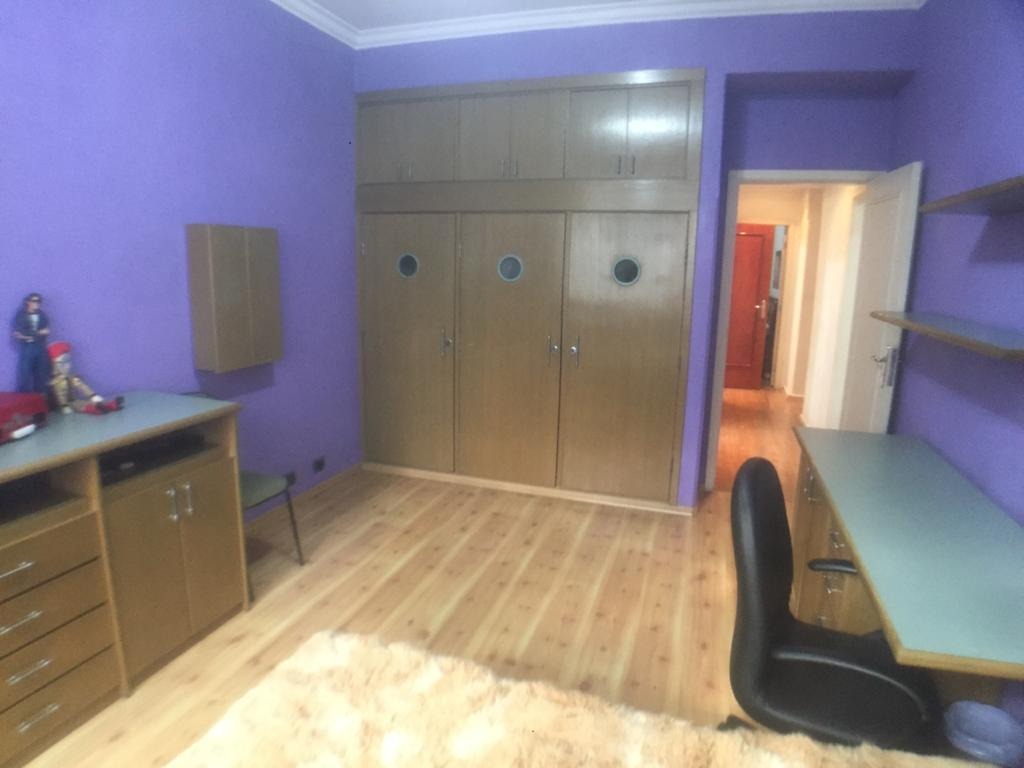 Apartamento à venda com 3 quartos, 218m² - Foto 3