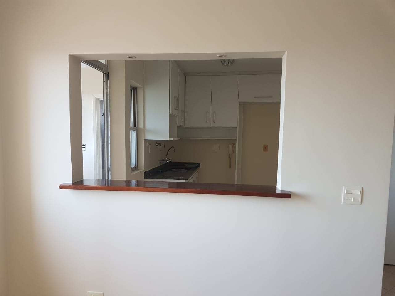 Apartamento à venda com 2 quartos, 65m² - Foto 2