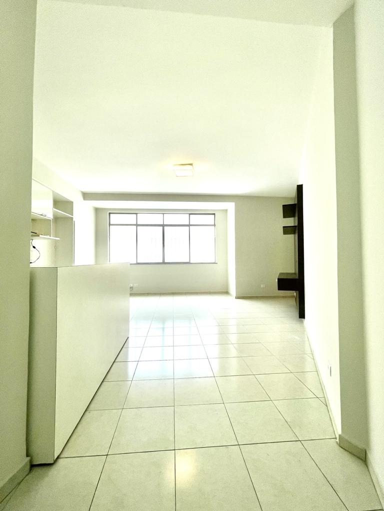 Apartamento à venda com 1 quarto, 68m² - Foto 17