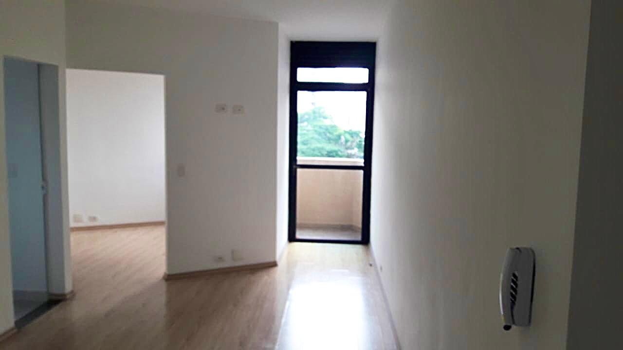 Apartamento à venda com 1 quarto, 39m² - Foto 2