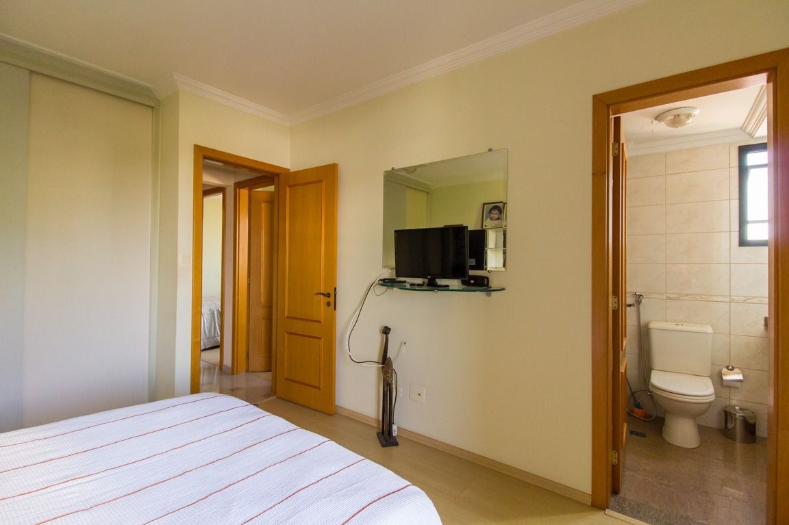 Apartamento à venda com 3 quartos, 98m² - Foto 25