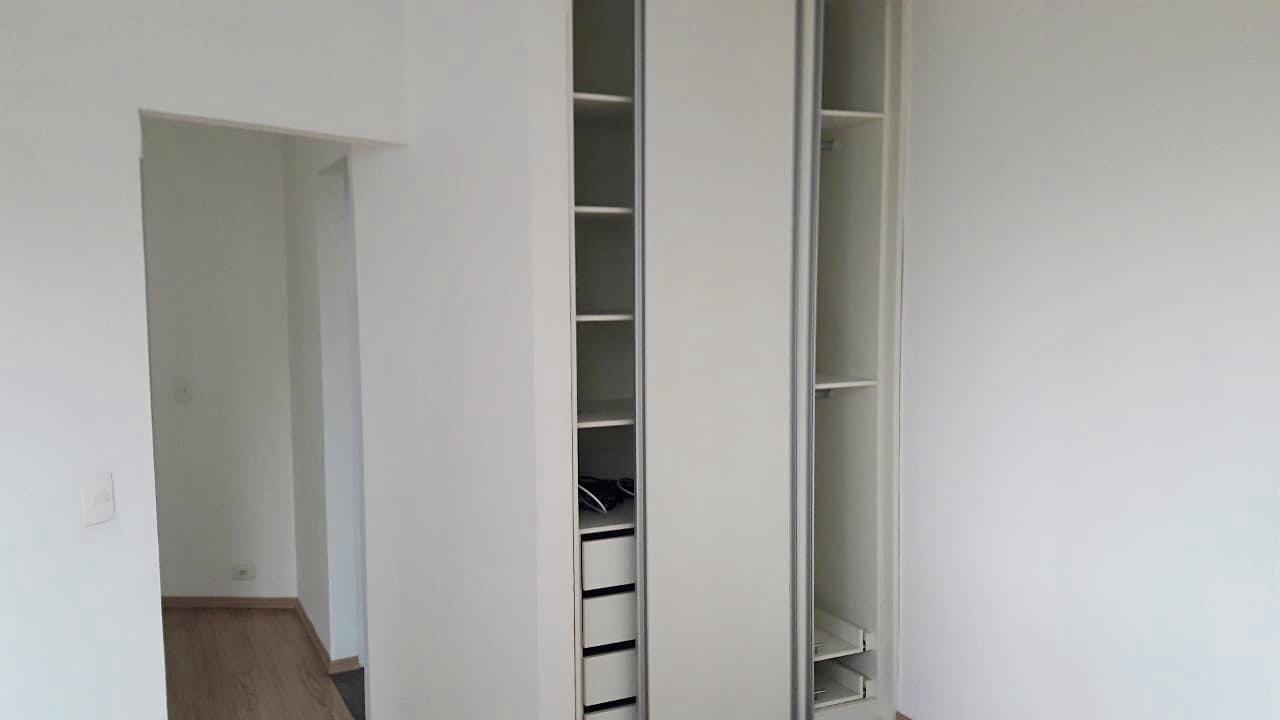 Apartamento à venda com 1 quarto, 39m² - Foto 9