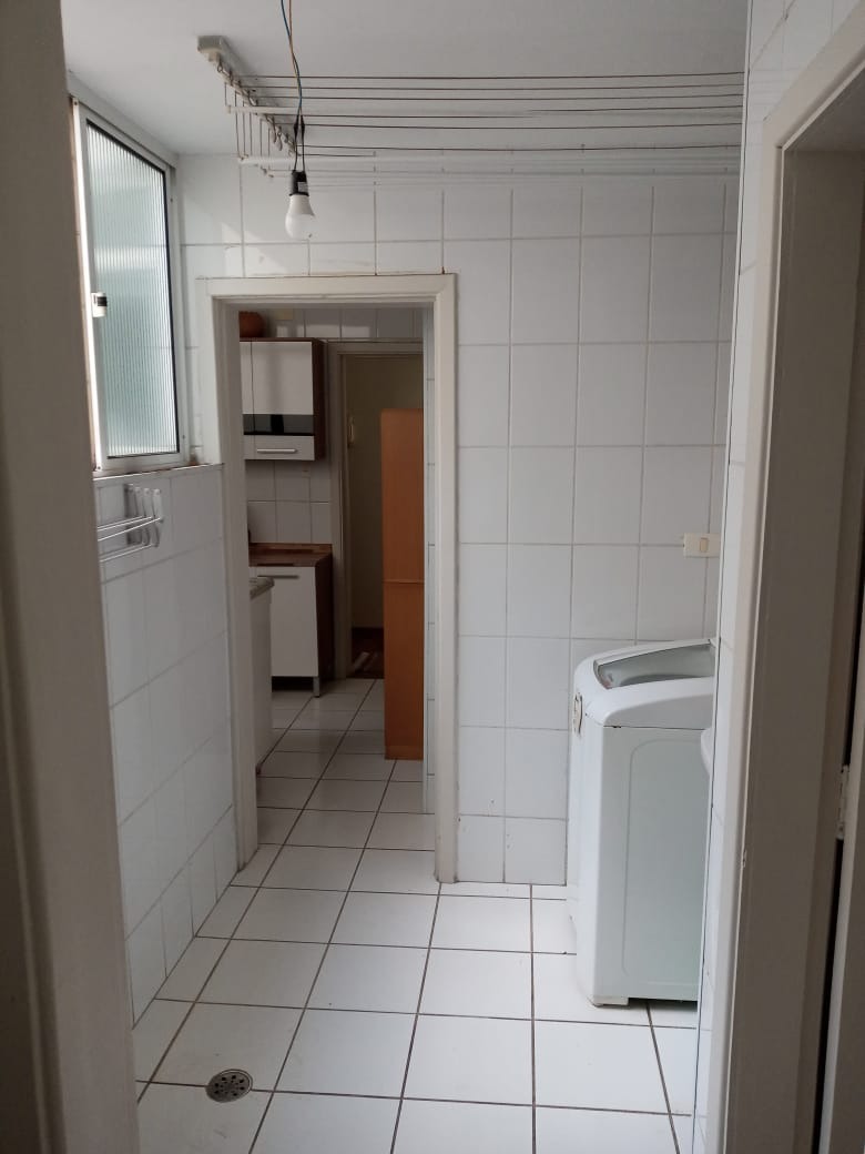 Apartamento à venda com 3 quartos, 80m² - Foto 4