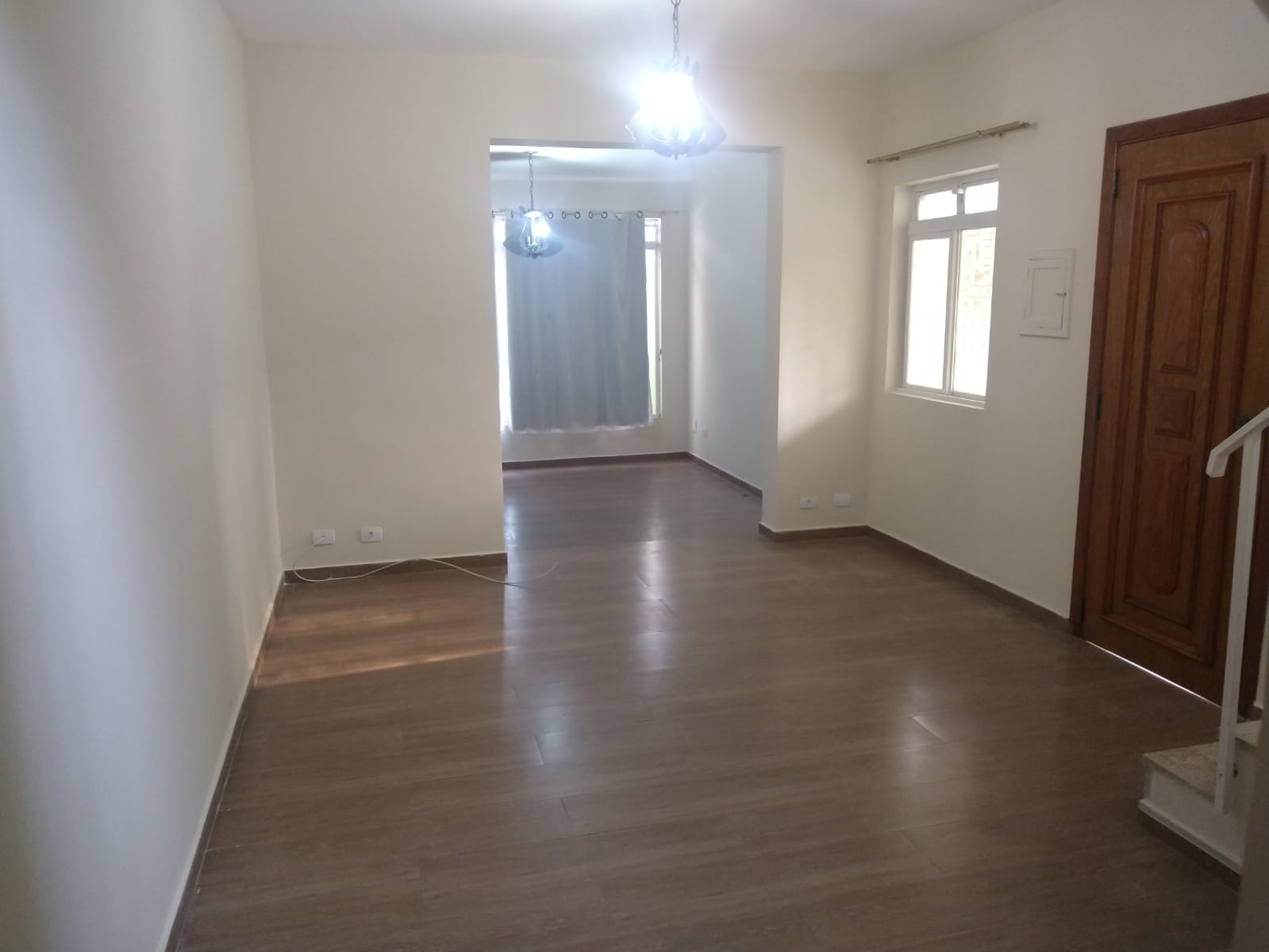 Casa à venda com 3 quartos, 250m² - Foto 1