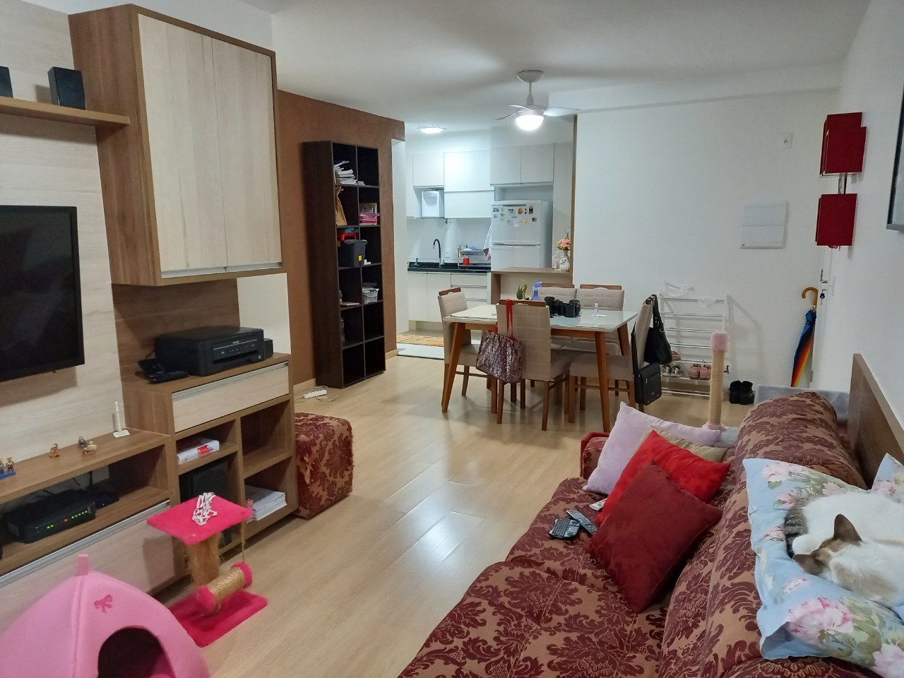 Apartamento à venda com 3 quartos, 84m² - Foto 1