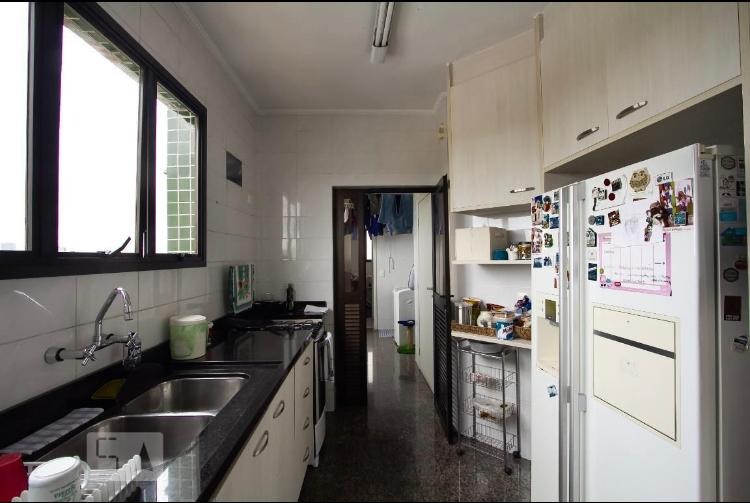 Apartamento à venda com 4 quartos, 200m² - Foto 3