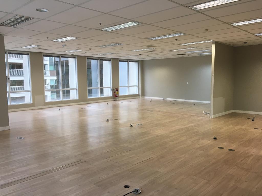 Conjunto Comercial-Sala para alugar, 226m² - Foto 2