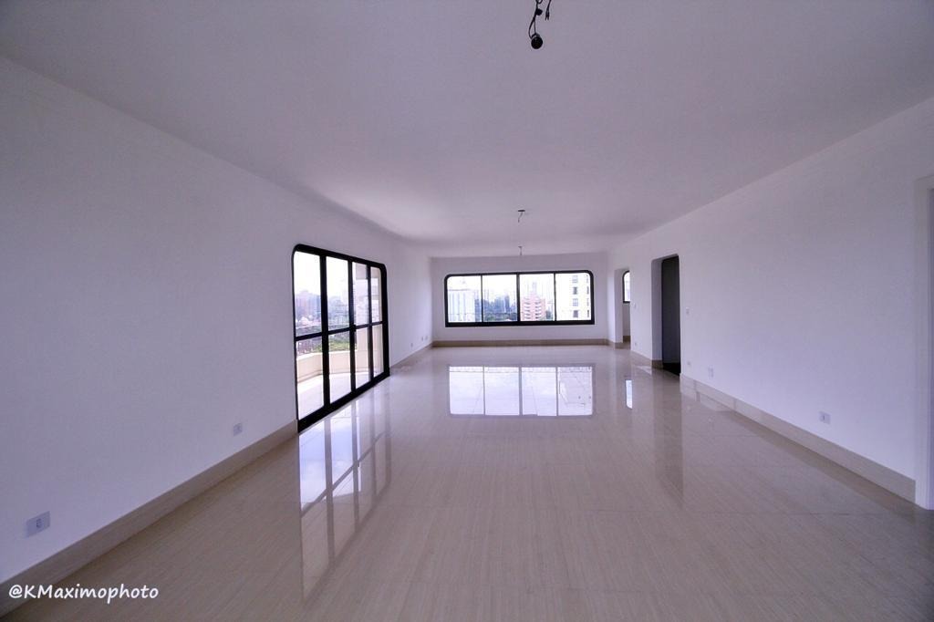 Apartamento à venda com 4 quartos, 330m² - Foto 2