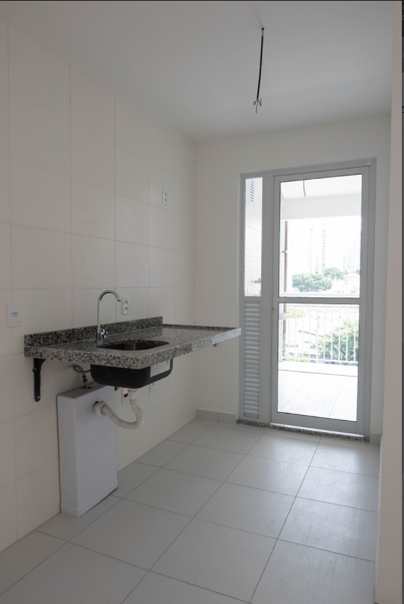 Apartamento à venda com 3 quartos, 66m² - Foto 3