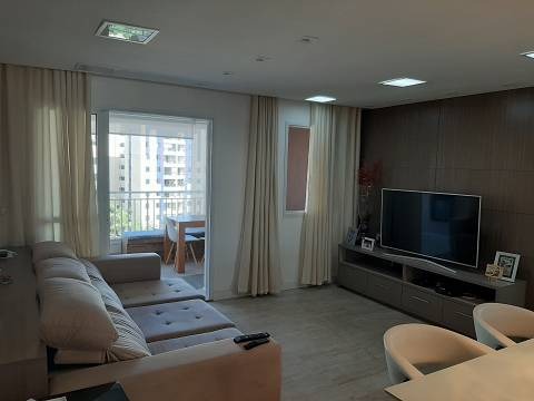 Apartamento à venda com 2 quartos, 72m² - Foto 1