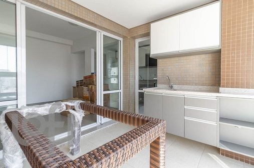 Apartamento à venda com 2 quartos, 72m² - Foto 23