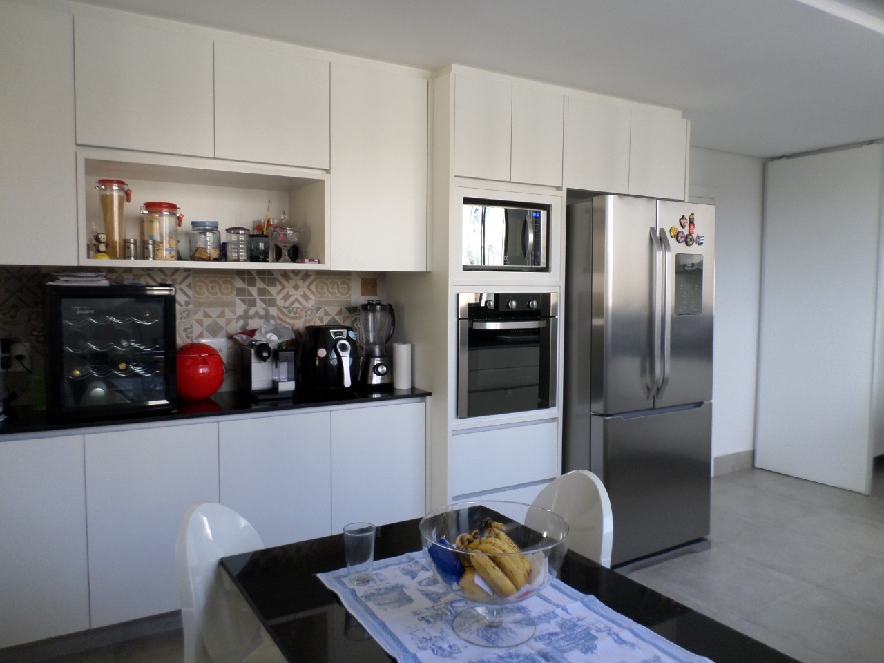 Apartamento à venda com 4 quartos, 202m² - Foto 2