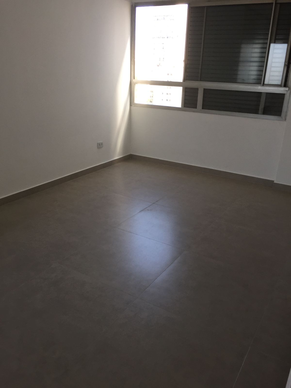 Apartamento à venda com 3 quartos, 127m² - Foto 3