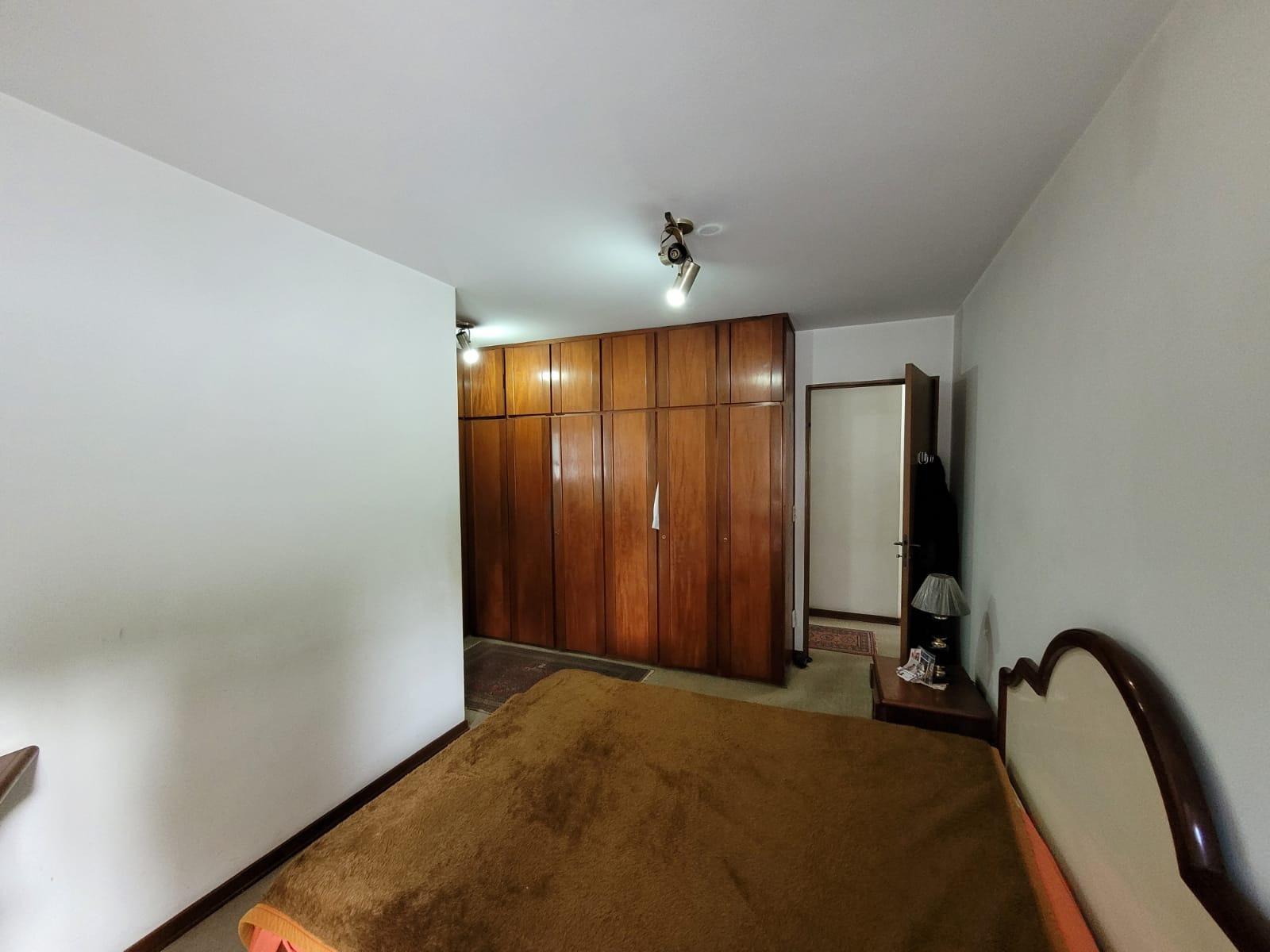 Apartamento à venda com 3 quartos, 160m² - Foto 6