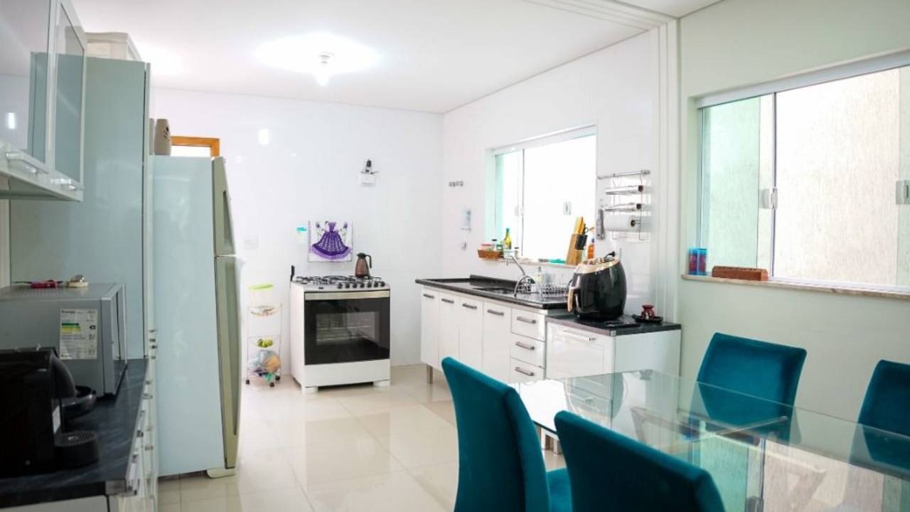 Casa à venda com 3 quartos, 189m² - Foto 17