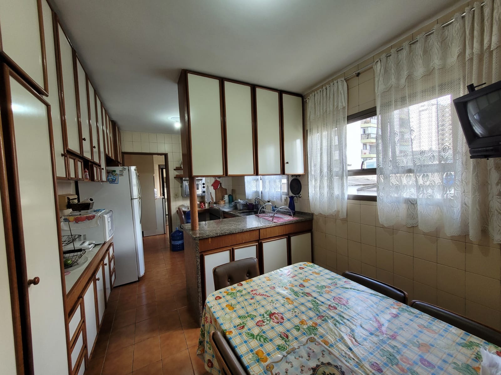 Apartamento à venda com 3 quartos, 160m² - Foto 9