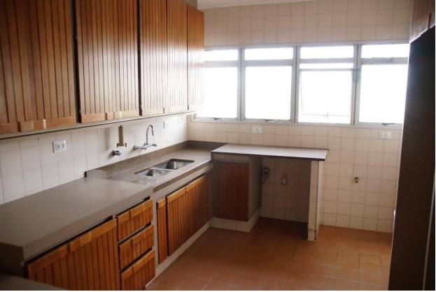 Apartamento à venda com 3 quartos, 150m² - Foto 15