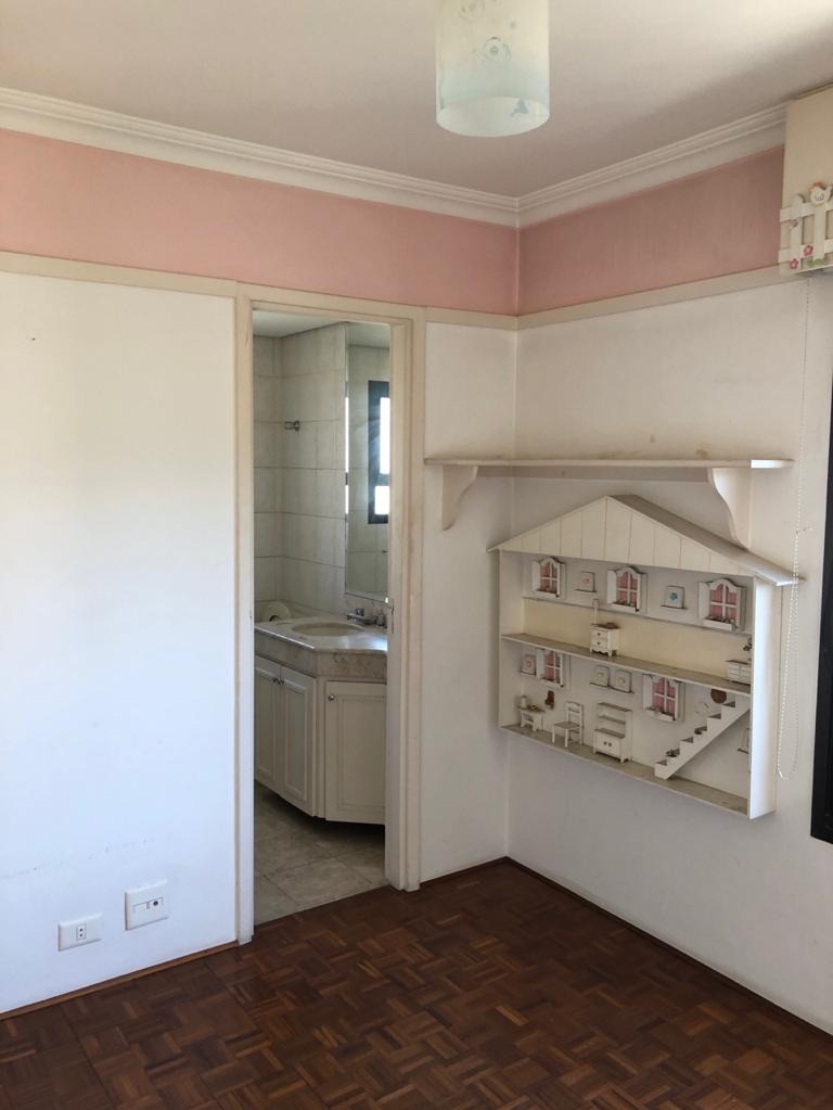 Apartamento à venda com 3 quartos, 121m² - Foto 12