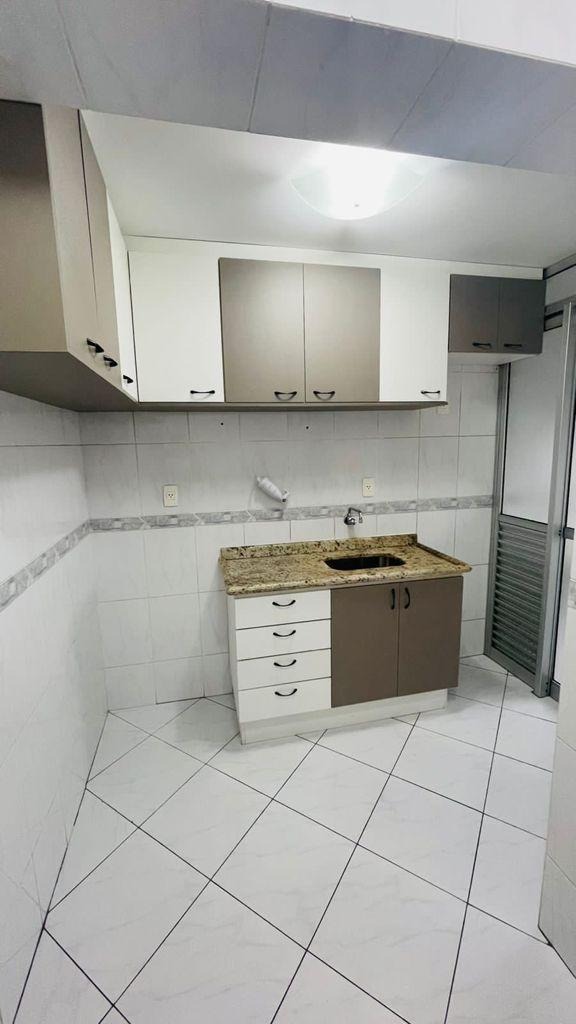 Apartamento à venda com 2 quartos, 71m² - Foto 6