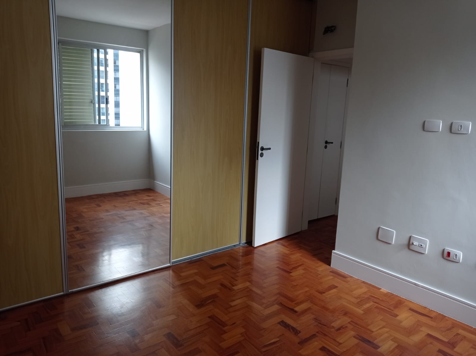 Apartamento à venda e aluguel com 3 quartos, 128m² - Foto 7