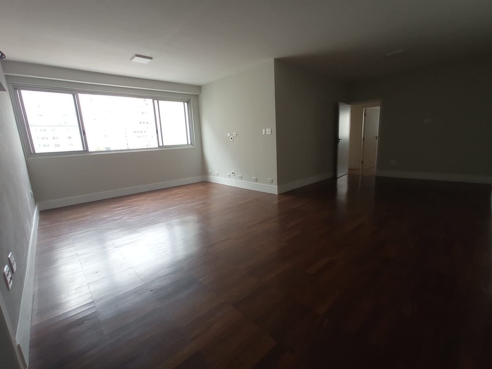 Apartamento à venda e aluguel com 3 quartos, 128m² - Foto 1