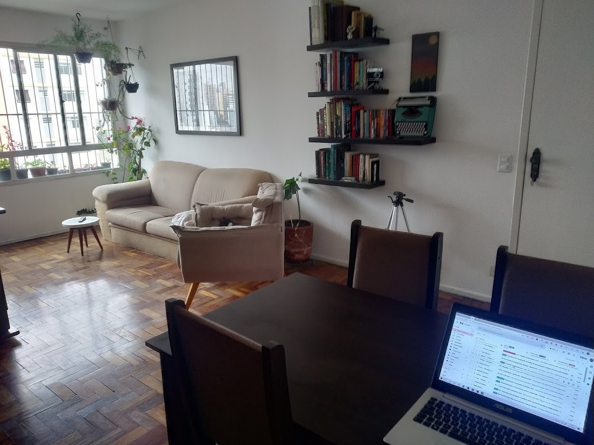 Apartamento à venda com 2 quartos, 75m² - Foto 2