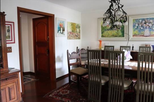 Apartamento à venda com 4 quartos, 253m² - Foto 2