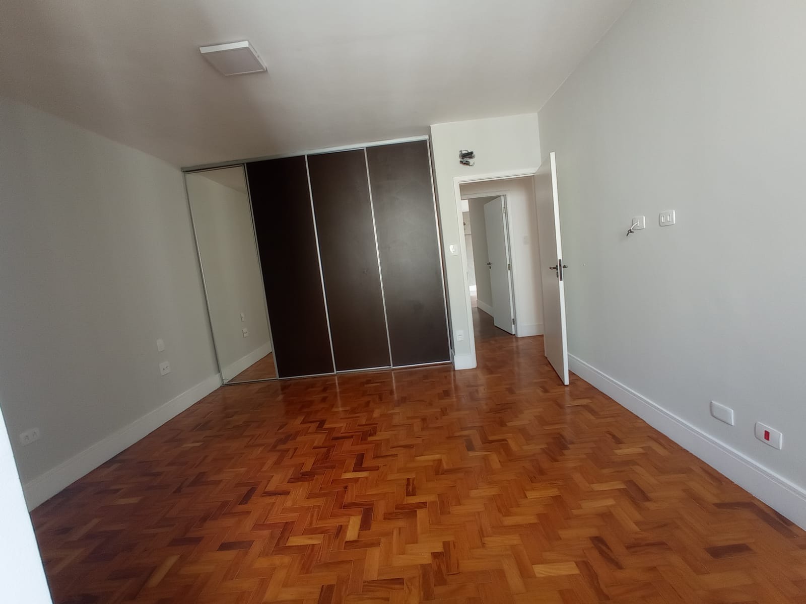 Apartamento à venda e aluguel com 3 quartos, 128m² - Foto 6