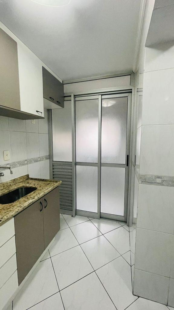 Apartamento à venda com 2 quartos, 71m² - Foto 7