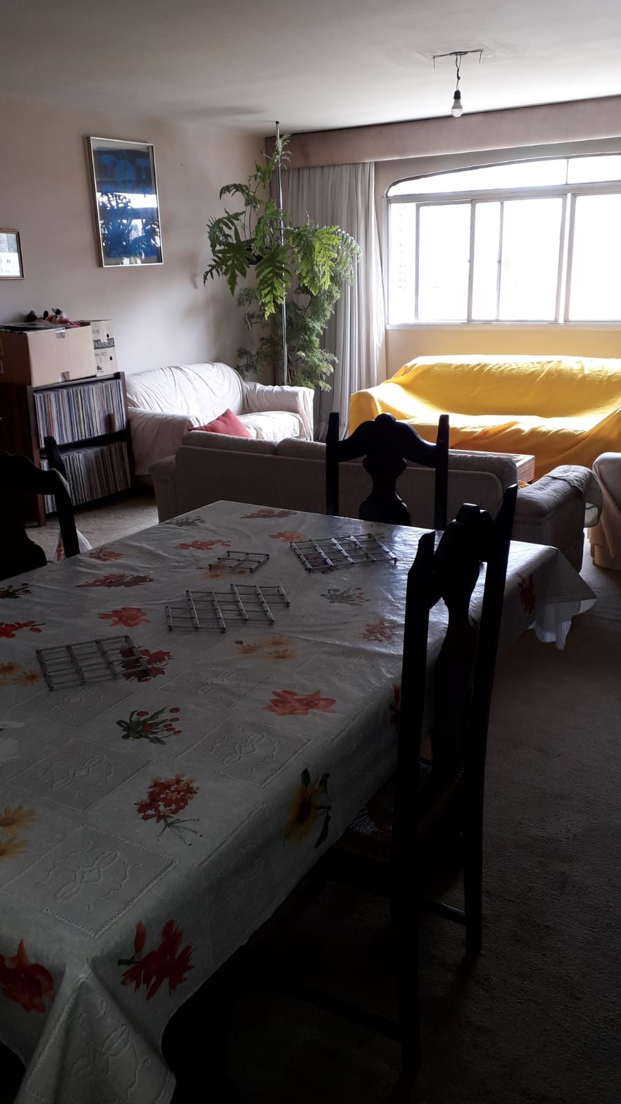 Apartamento à venda com 3 quartos, 156m² - Foto 2