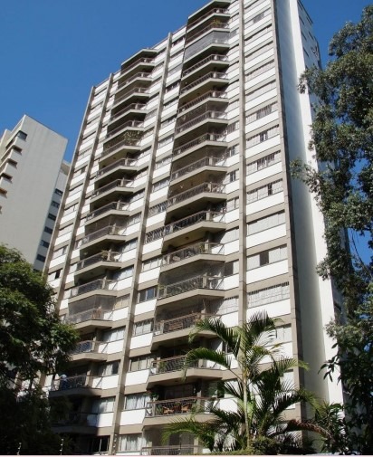 Apartamento à venda com 3 quartos, 150m² - Foto 2