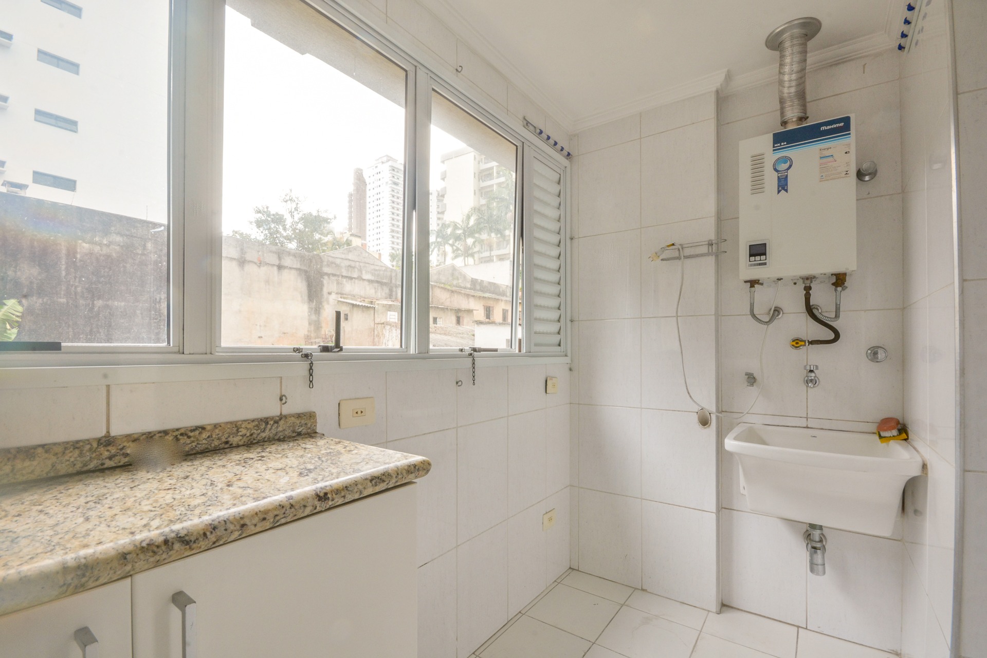 Apartamento à venda com 3 quartos, 128m² - Foto 8